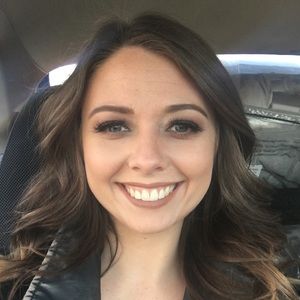 Meet your Posher, Joanna